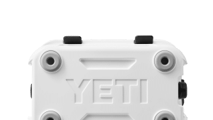 YETI Roadie 15 BearFoot non-slip feet