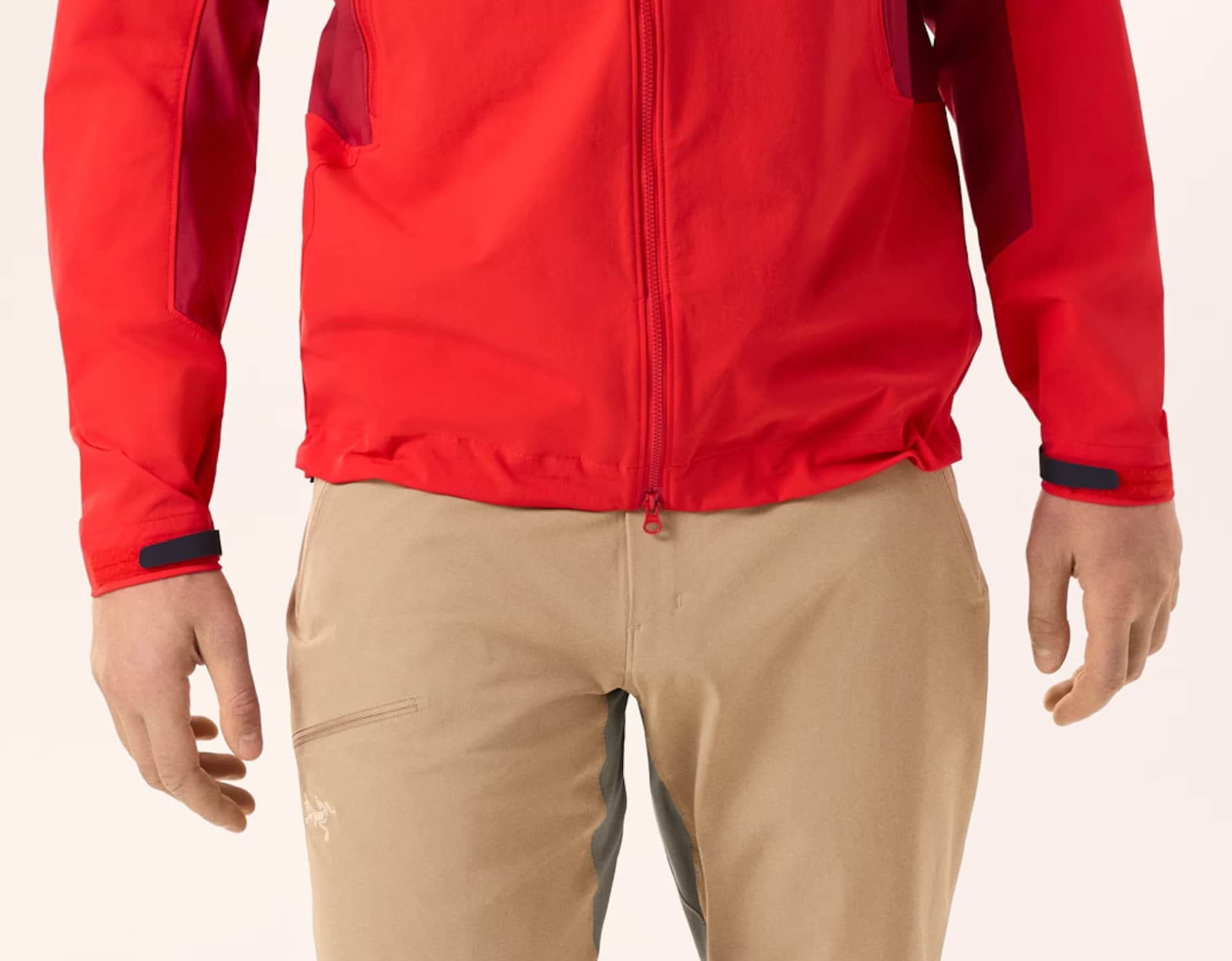 Hook-and-loop cuffs on the men's Arc'teryx Serratus Hoody