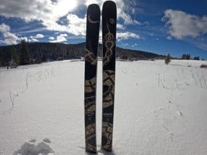 Front image of the Icelantic Nomad 94 freeride ski.